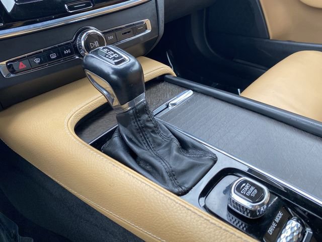 Used 2018 Volvo V90 T6 Cross Country w/ Protection Package image 23