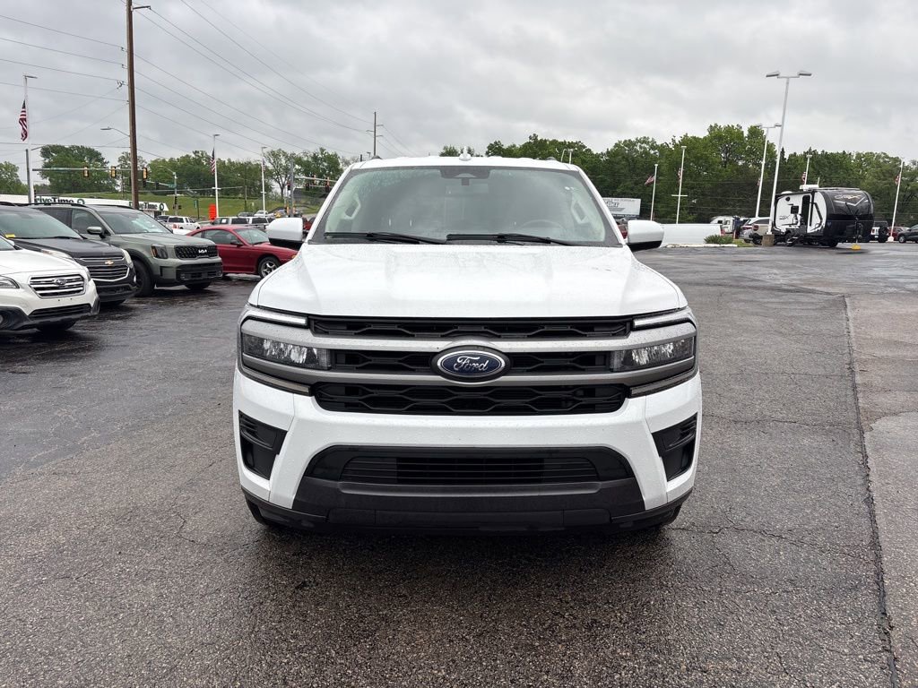 Certified 2024 Ford Expedition XLT AWD/4WD image 2