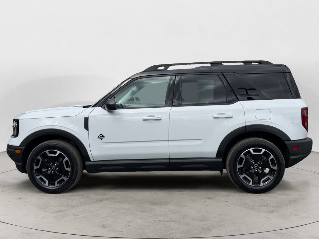 Certified 2022 Ford Bronco Sport Outer Banks w/ Tech Package AWD/4WD image 2