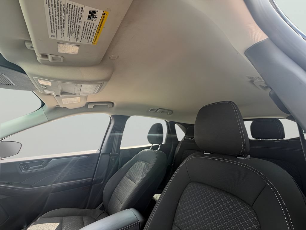 Certified 2024 Ford Escape Active w/ Cold Weather Package FWD image 16
