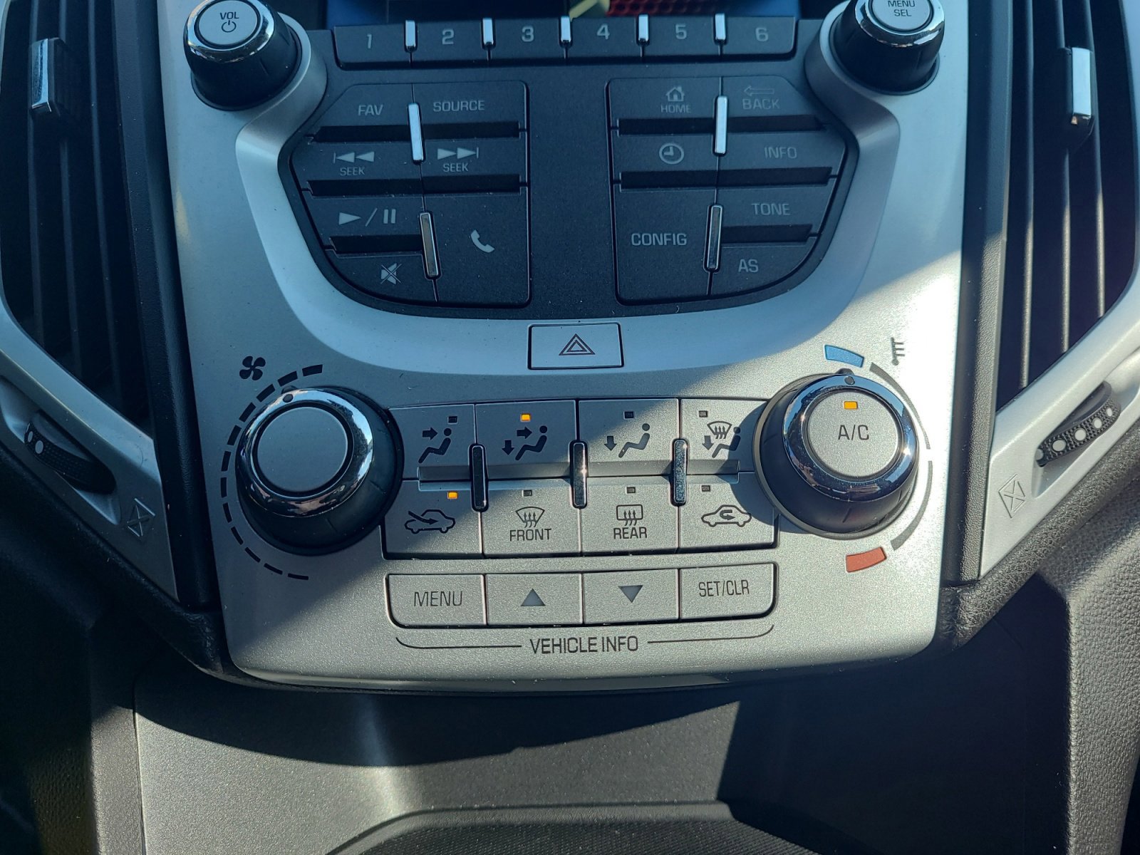 Used 2017 GMC Terrain SLE image 30