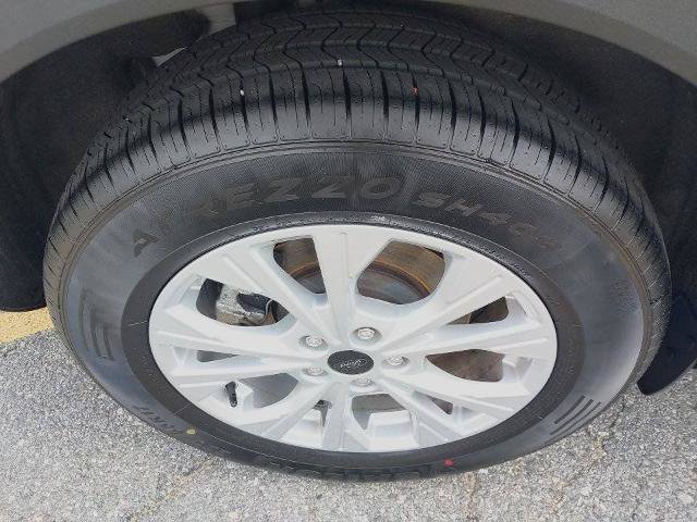 Certified 2024 Ford Escape Active AWD/4WD image 11