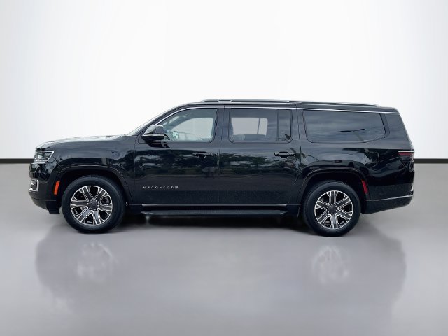 Used 2024 Jeep Wagoneer L Series II w/ Flexible Seating Group AWD/4WD image 8