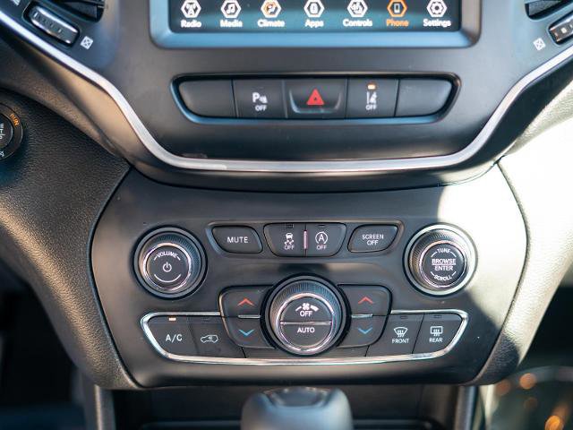 Used 2021 Jeep Cherokee Latitude Lux w/ Comfort/Convenience Group image 23