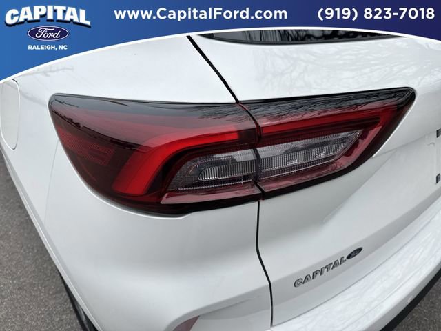 Certified 2024 Ford Escape ST-Line w/ Tech Pack #1 image 15