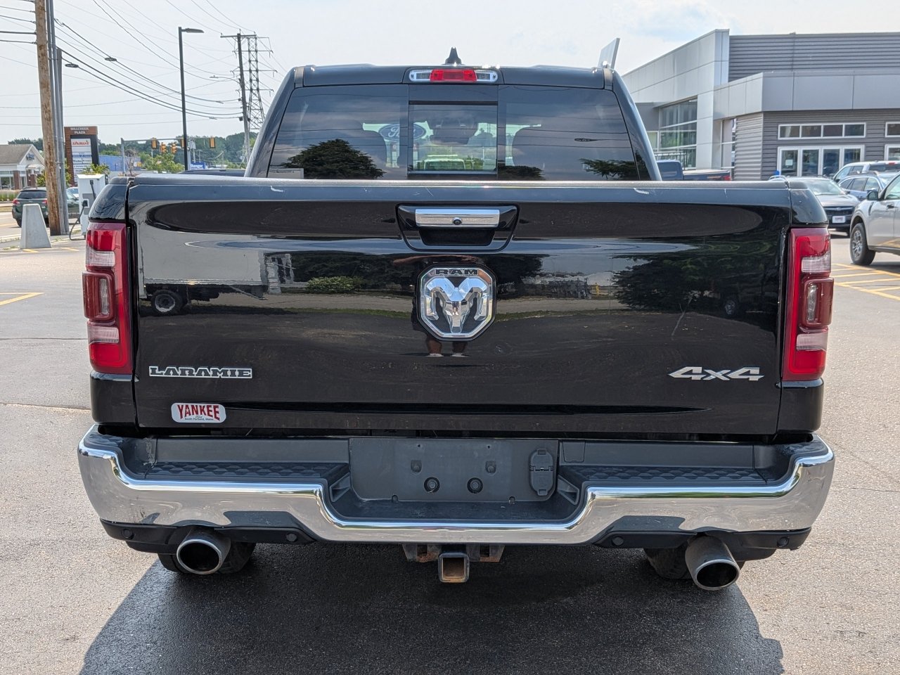 Used 2022 RAM 1500 Laramie AWD/4WD image 5
