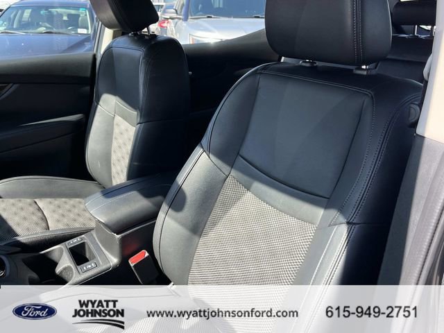 Used 2022 Nissan Rogue Sport SV w/ Technology Package image 27