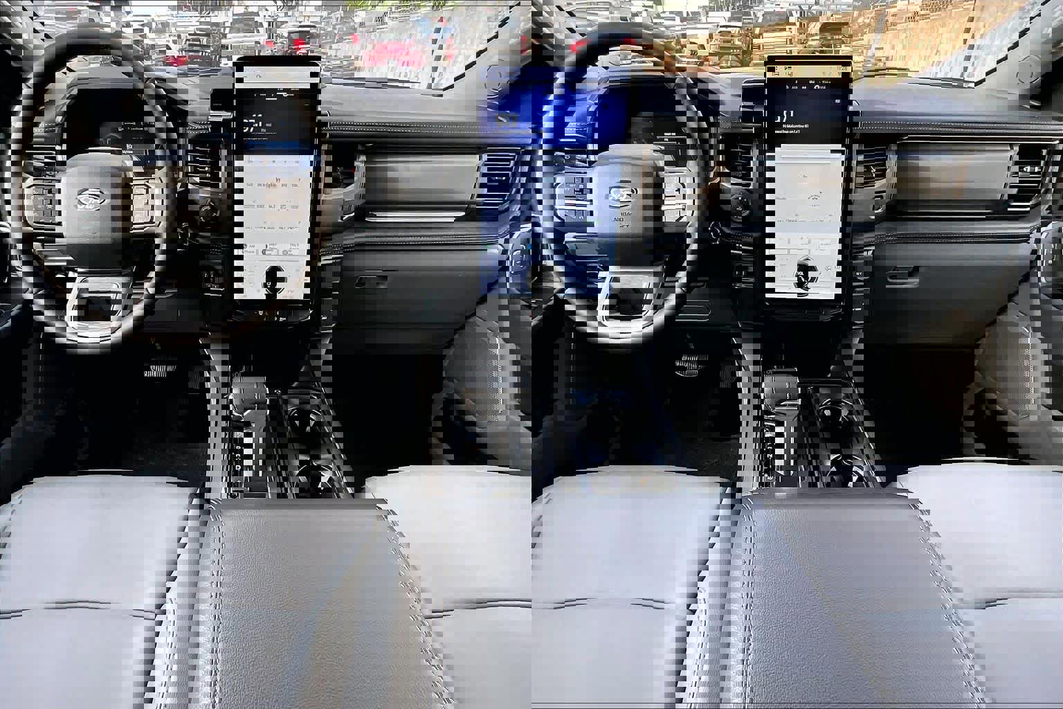 Certified 2025 Ford F150 Lightning Flash w/ Max Trailer Tow Package image 19