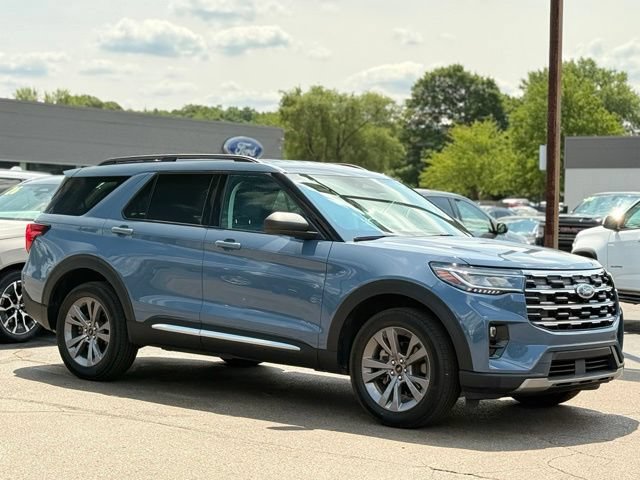 Certified 2025 Ford Explorer Active w/ Active Comfort Package AWD/4WD image 29