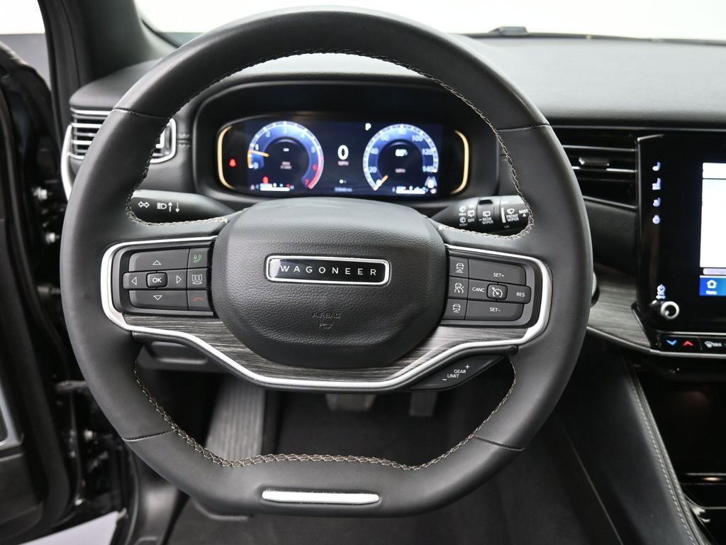 Used 2024 Jeep Wagoneer Series II image 28