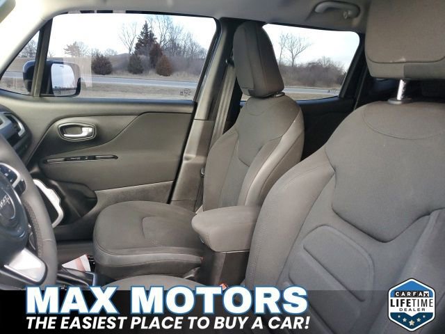 Used 2021 Jeep Renegade Latitude image 16