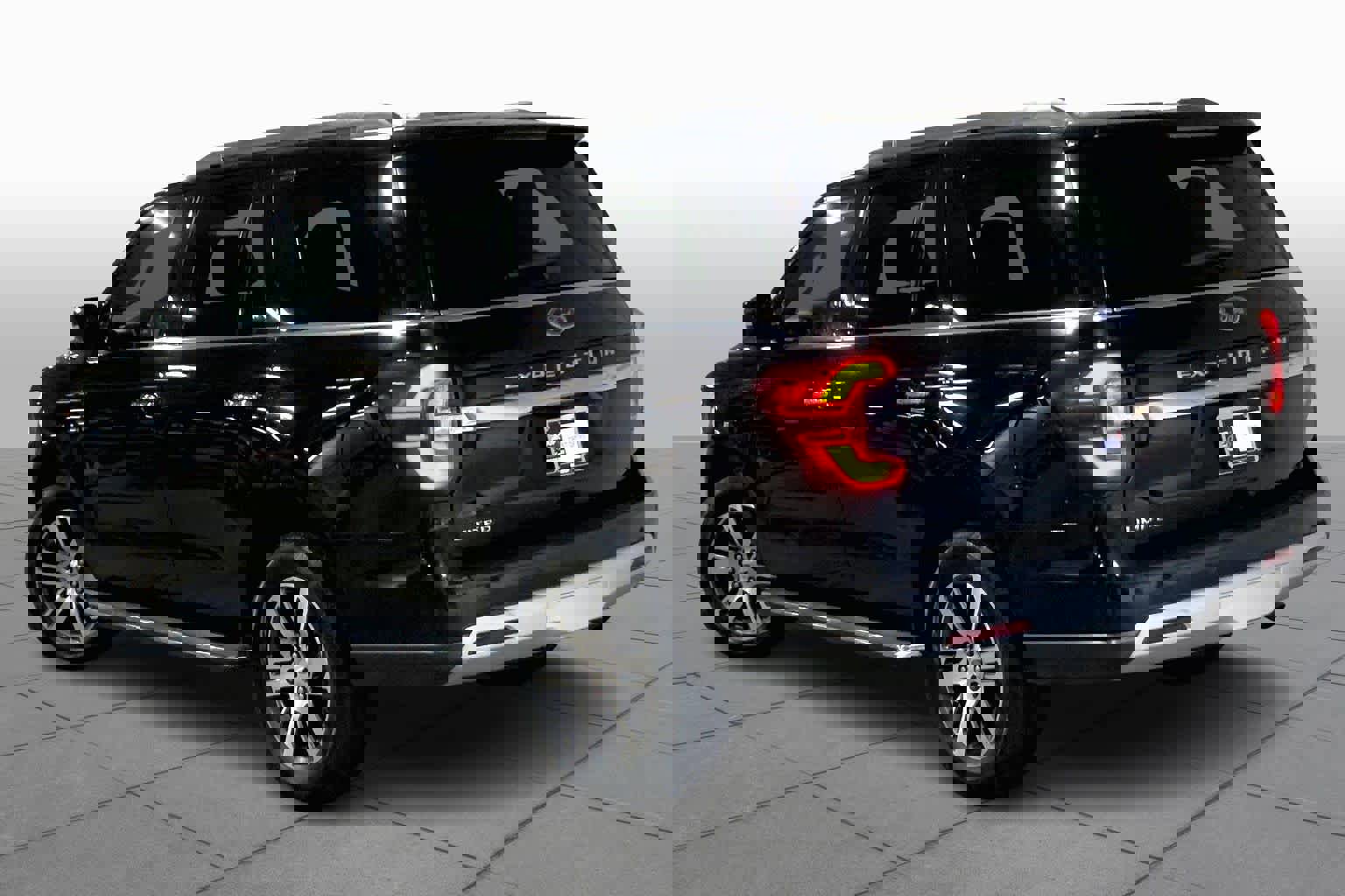 Certified 2023 Ford Expedition Limited image 11