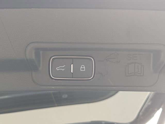 Certified 2025 Ford Explorer Platinum w/ Ultimate Package image 27