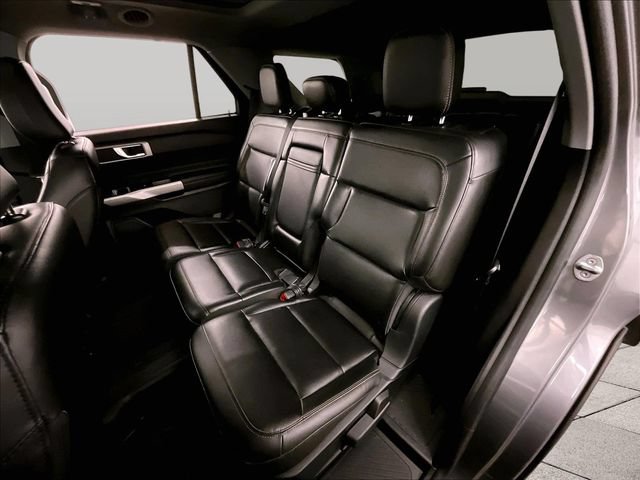Certified 2021 Ford Explorer XLT w/ Equipment Group 202A AWD/4WD image 25