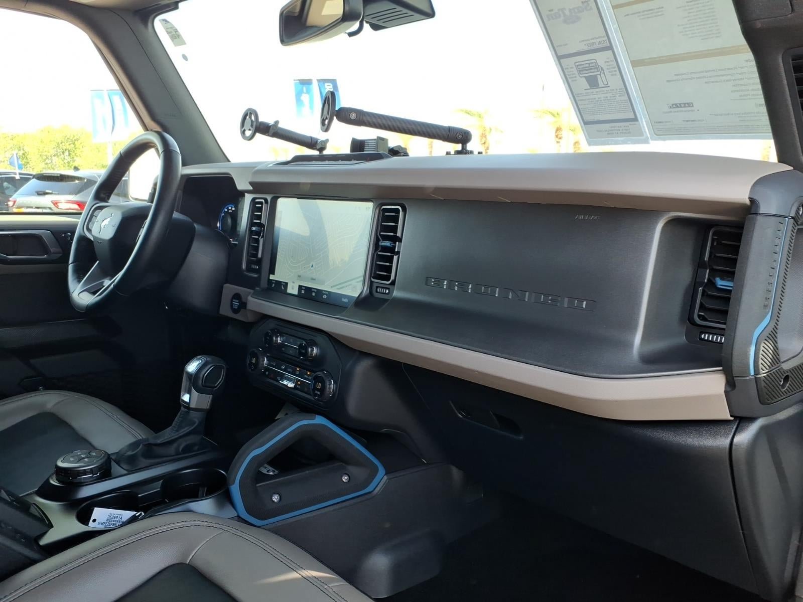 Certified 2024 Ford Bronco Wildtrak AWD/4WD image 10