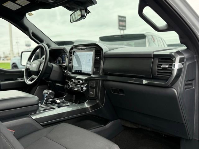 Certified 2022 Ford F150 XLT w/ Equipment Group 302A High image 18