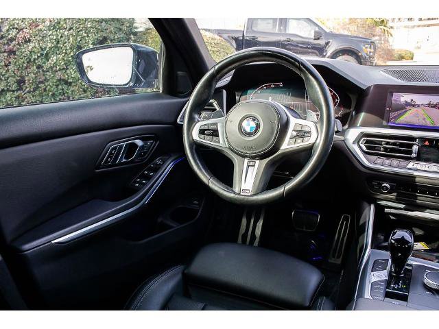 Used 2022 BMW 330i Sedan w/ M Sport Package image 11