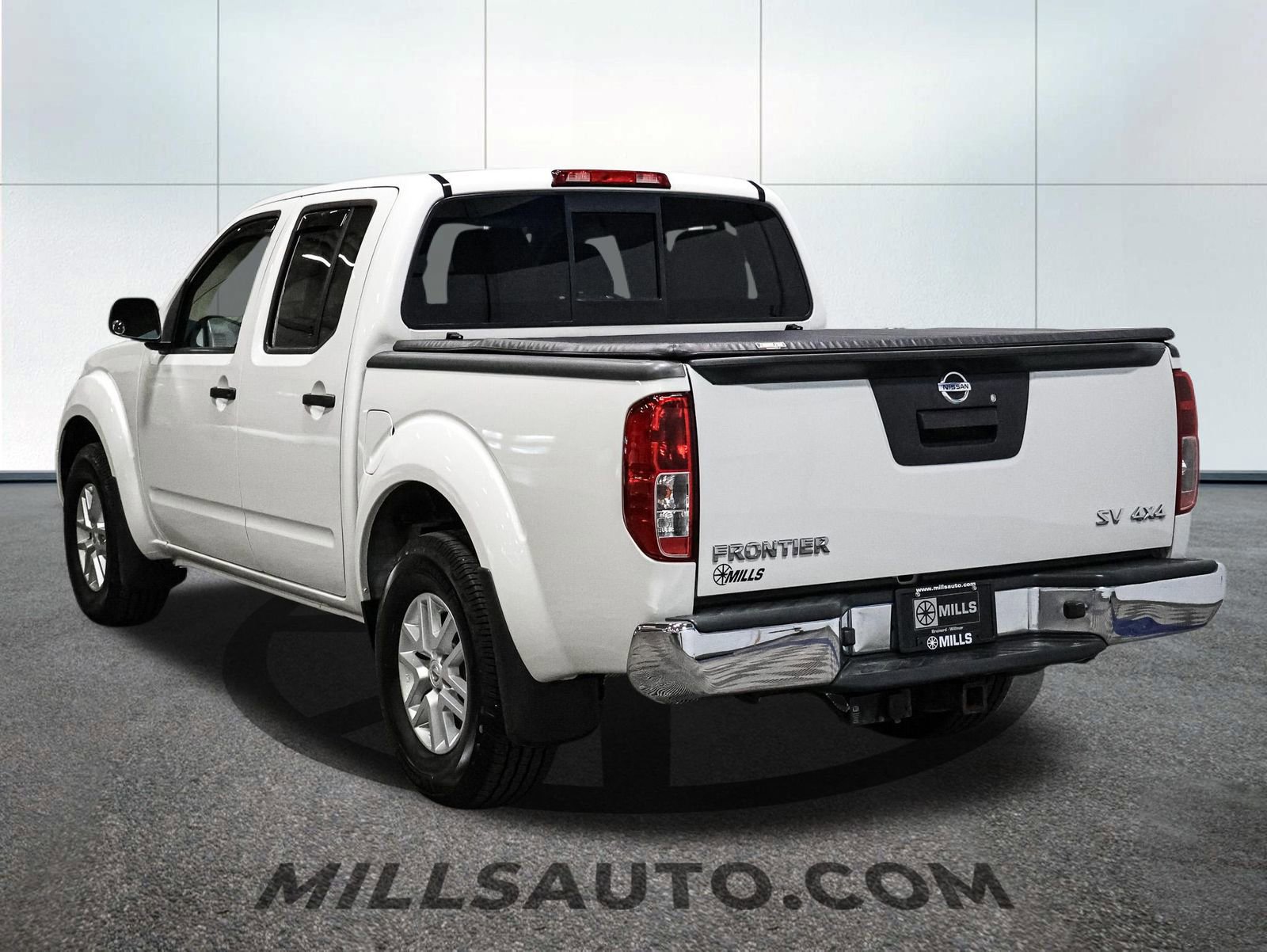 Used 2019 Nissan Frontier SV image 8