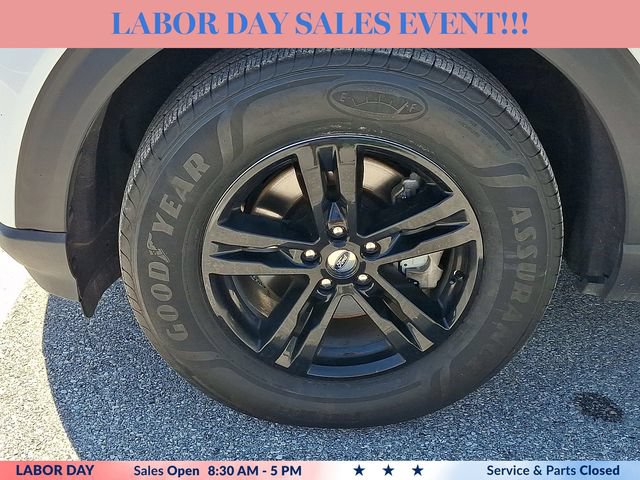 Certified 2020 Ford Explorer XLT w/ Equipment Group 202A AWD/4WD image 28