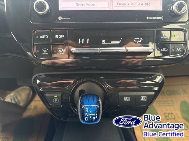 Used 2022 Toyota Prius LE AWD/4WD image 22