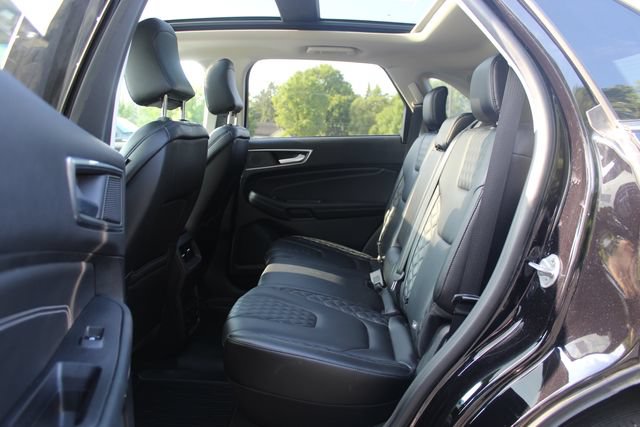 Certified 2024 Ford Edge Titanium AWD/4WD image 32