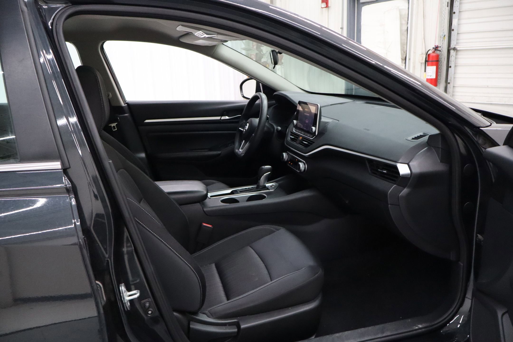 Used 2022 Nissan Altima 2.5 SV image 40