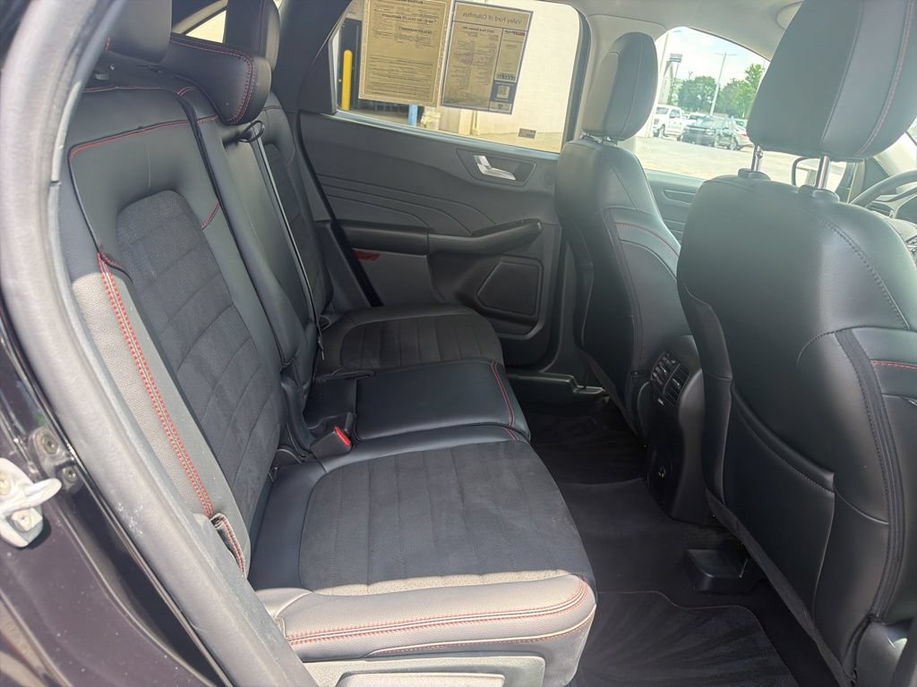 Certified 2022 Ford Escape SEL w/ SEL Stealth AWD Package image 45