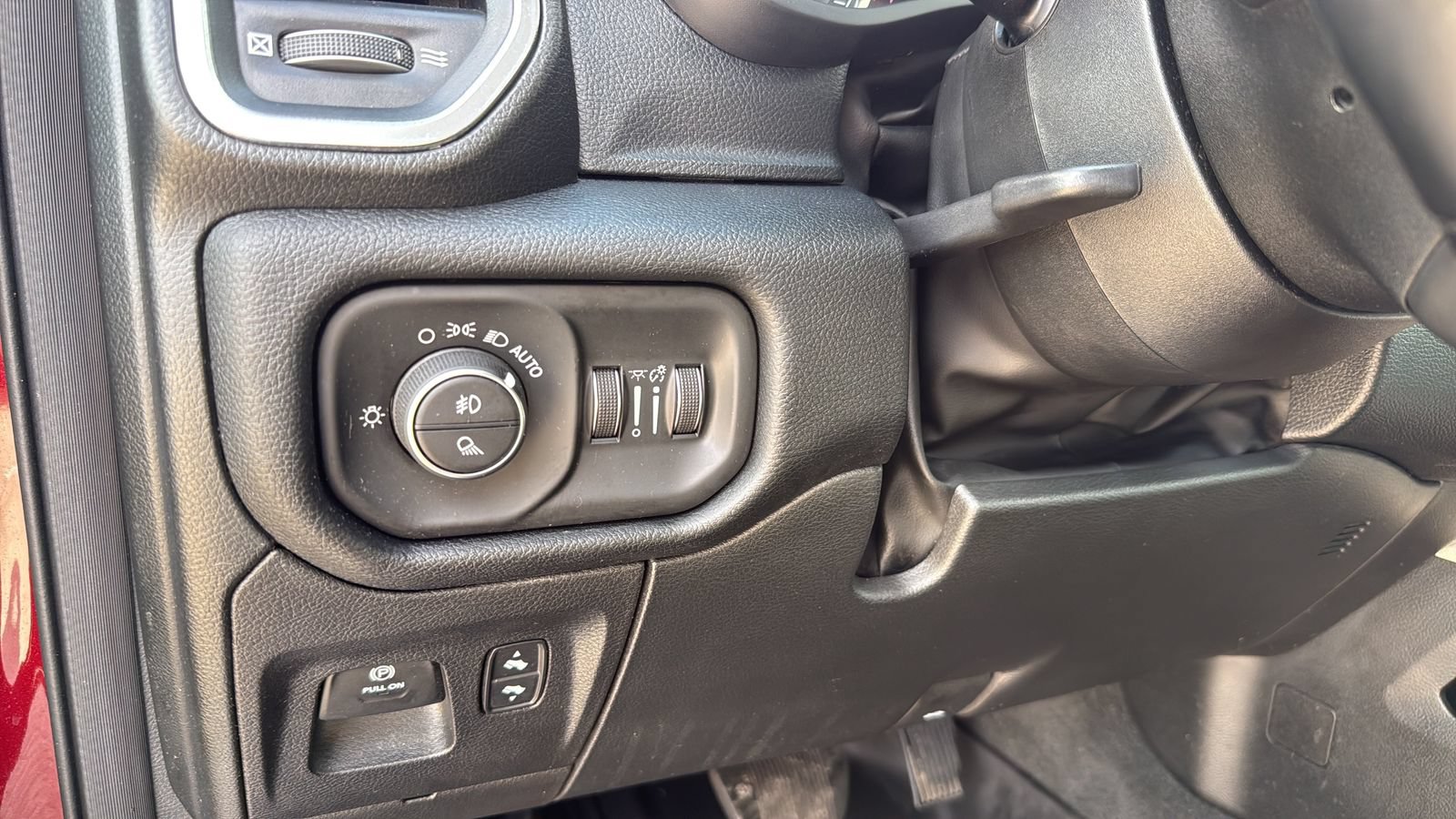 Used 2022 RAM 1500 Laramie RWD image 18