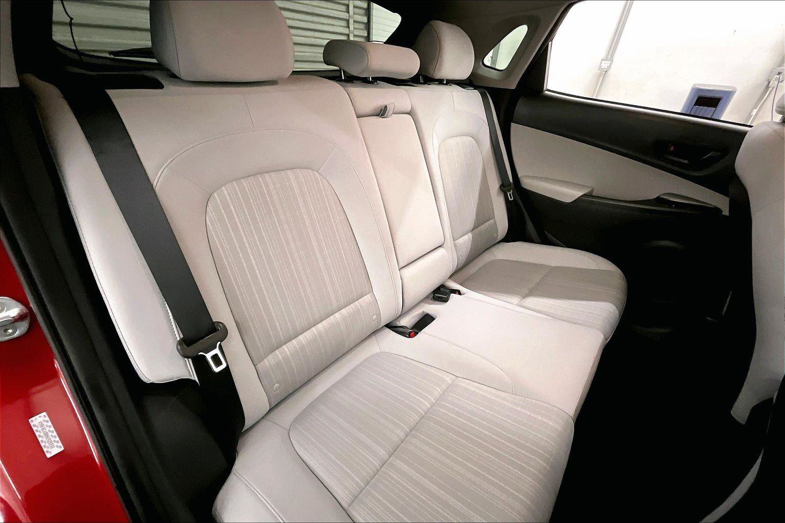 Used 2022 Hyundai Kona SEL image 26