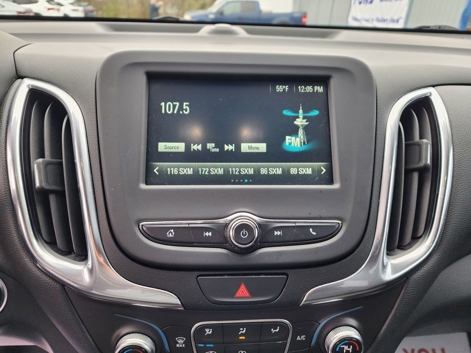 Used 2018 Chevrolet Equinox LT AWD/4WD image 12