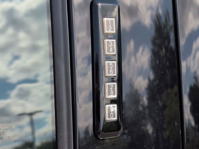 Certified 2022 Ford F150 Lariat AWD/4WD image 12