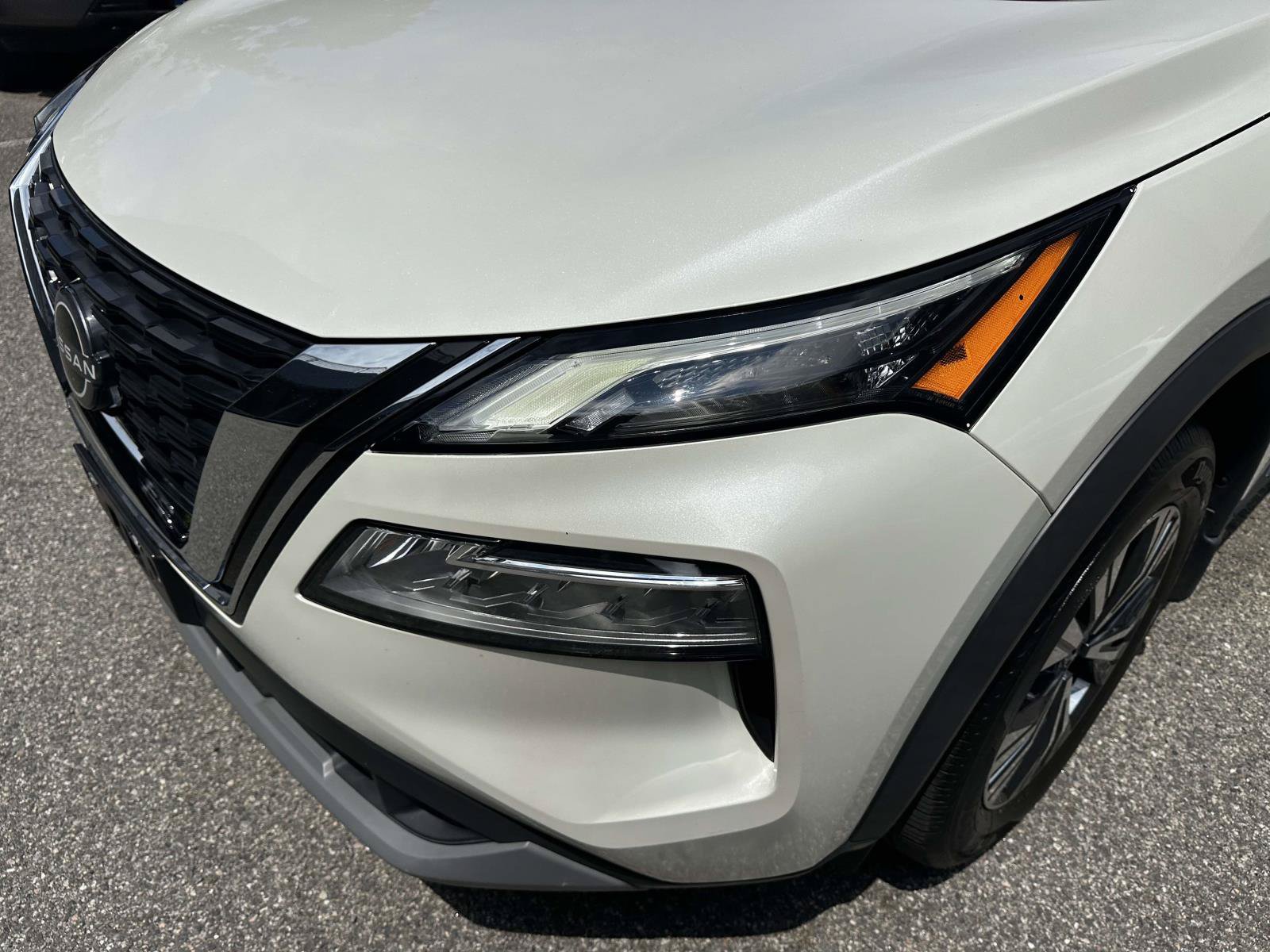 Used 2022 Nissan Rogue SV AWD/4WD image 9