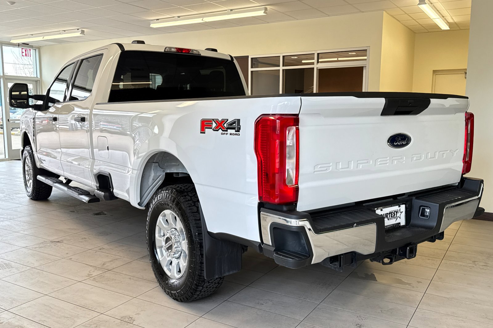 Certified 2024 Ford F250 XLT w/ FX4 Off-Road Package AWD/4WD image 6