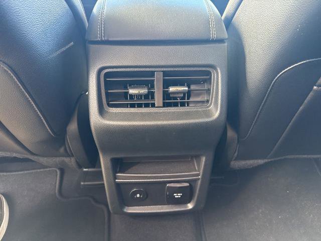 Certified 2024 Ford Edge Titanium image 27