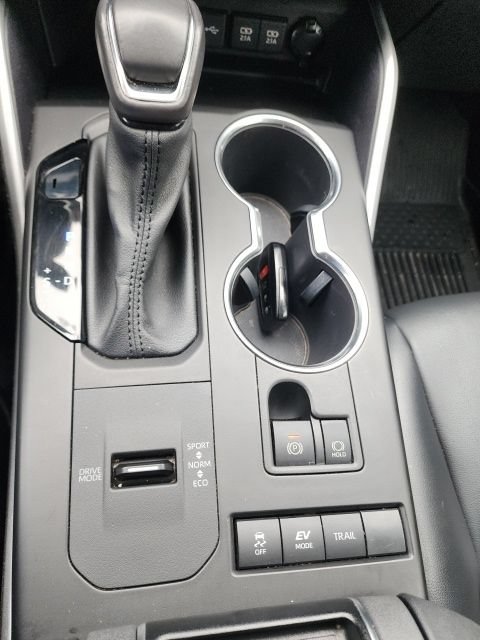 Used 2021 Toyota Highlander XLE AWD/4WD image 47