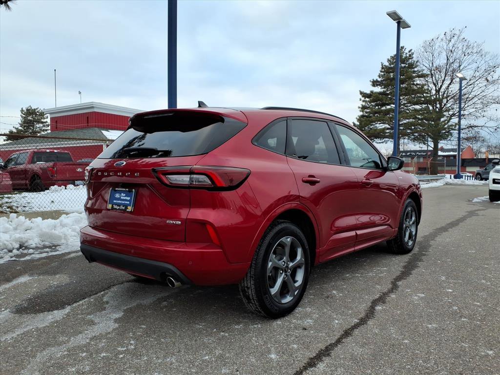 Certified 2023 Ford Escape ST-Line w/ Tech Pack #1 image 6