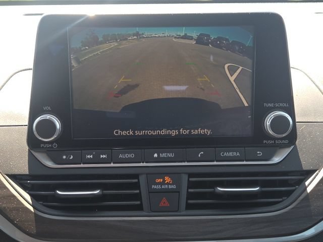 Used 2025 Nissan Altima 2.5 SV FWD image 26