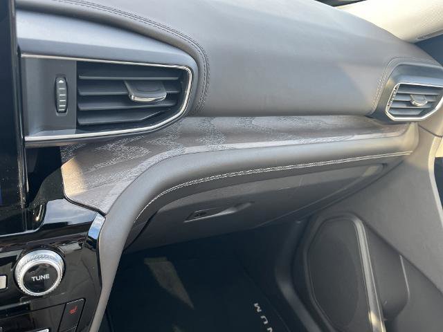 Certified 2024 Ford Explorer Platinum w/ Technology Package image 23