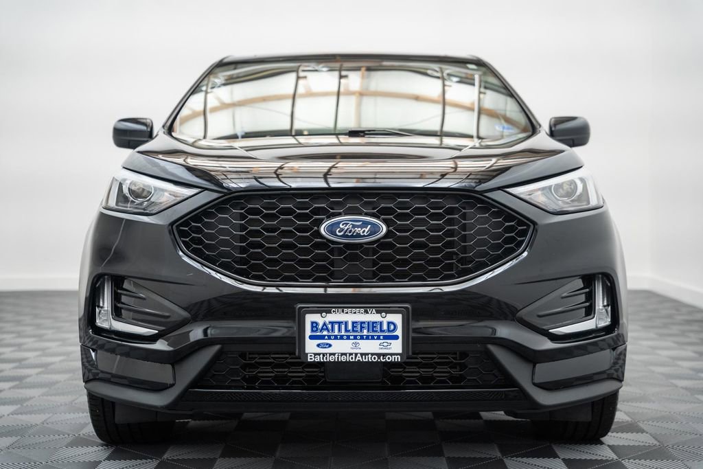 Certified 2024 Ford Edge ST-Line w/ Class II Trailer Tow Package AWD/4WD image 2