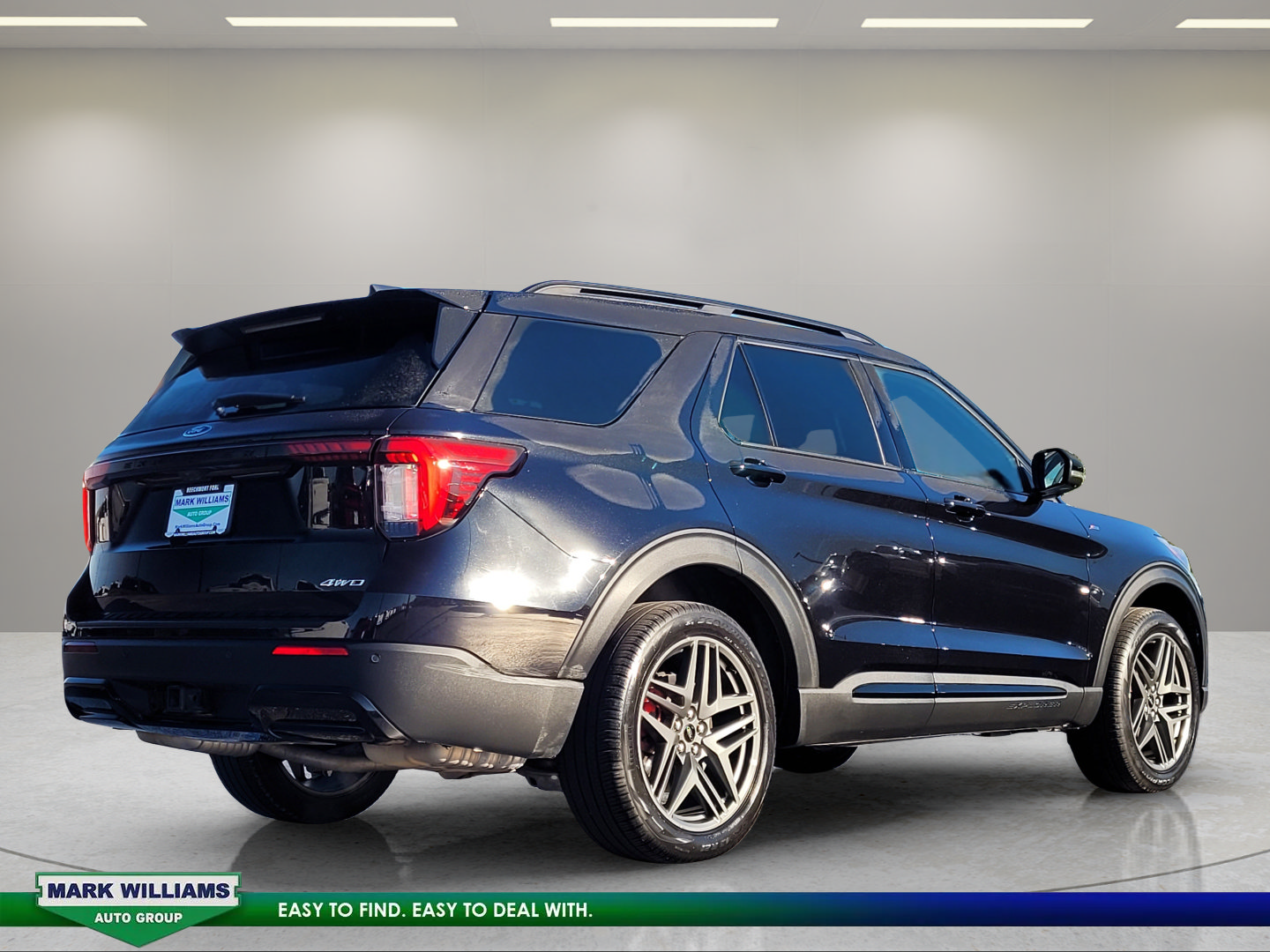 Certified 2025 Ford Explorer ST-Line w/ ST-Line Street Pack AWD/4WD image 4