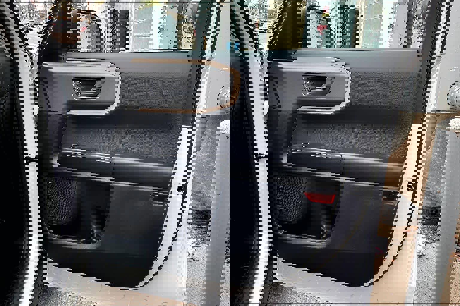 Certified 2025 Ford Bronco Sport Big Bend w/ Convenience Package image 24