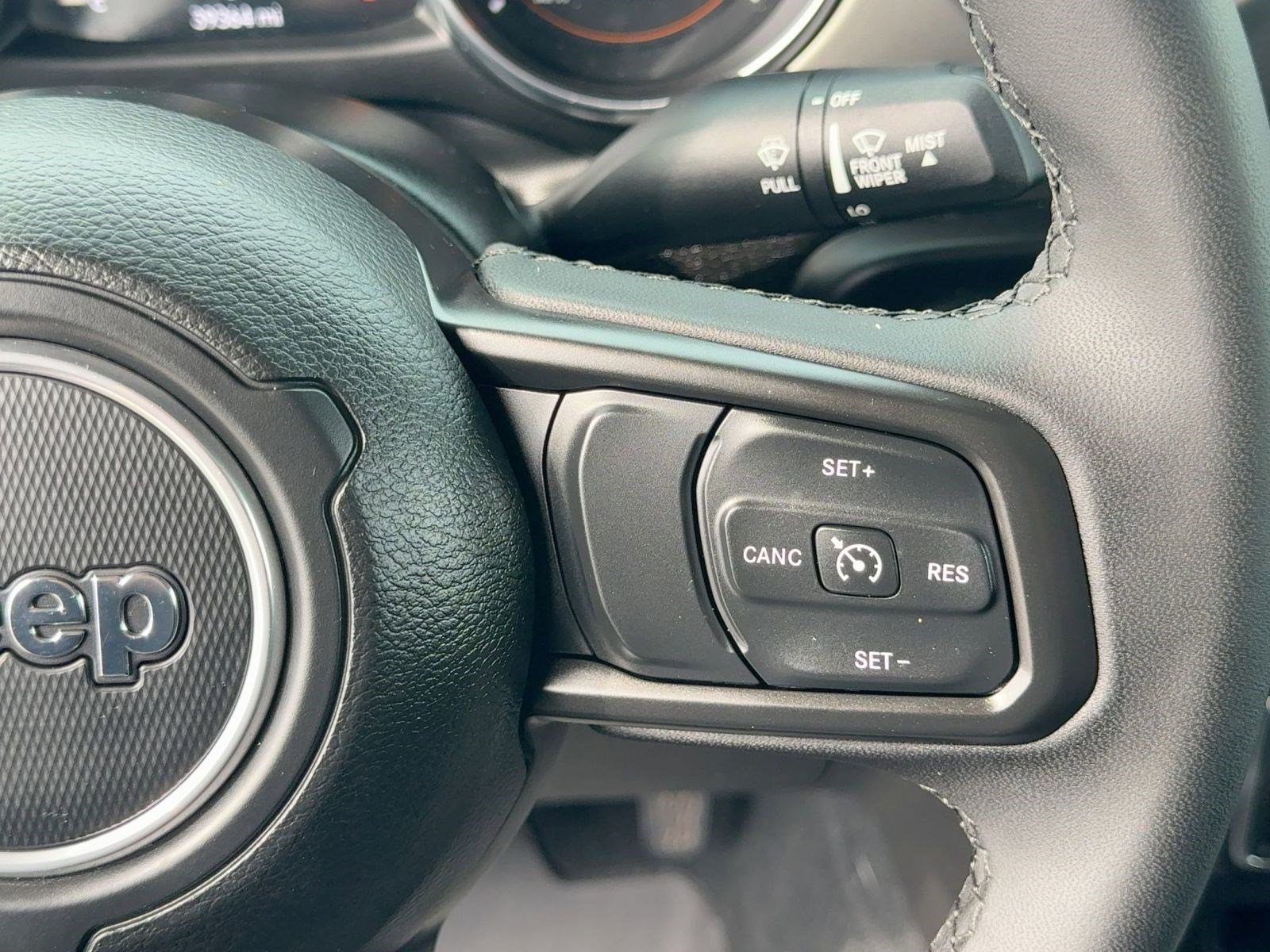 Used 2023 Jeep Gladiator Willys image 22