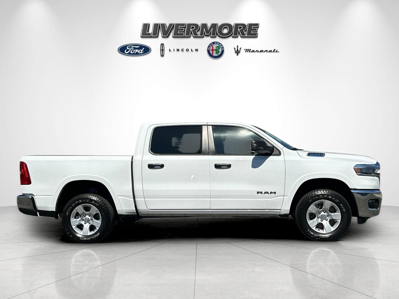 Used 2025 RAM 1500 Lone Star AWD/4WD image 2