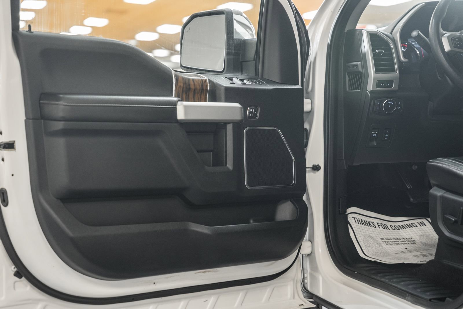 Certified 2019 Ford F150 Lariat w/ Equipment Group 502A Luxury image 45