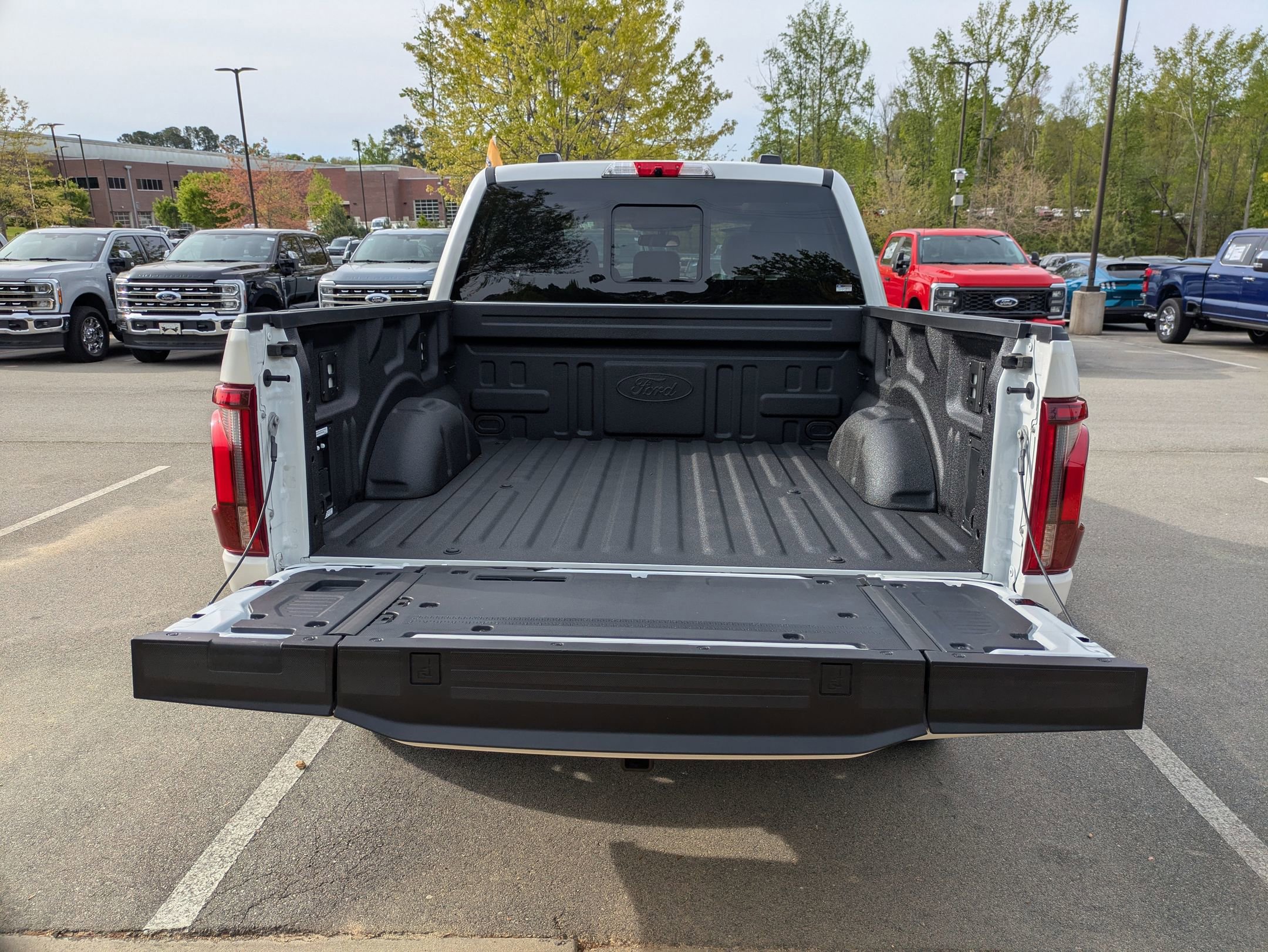 Certified 2025 Ford F150 Platinum w/ Equipment Group 703A Plus image 38