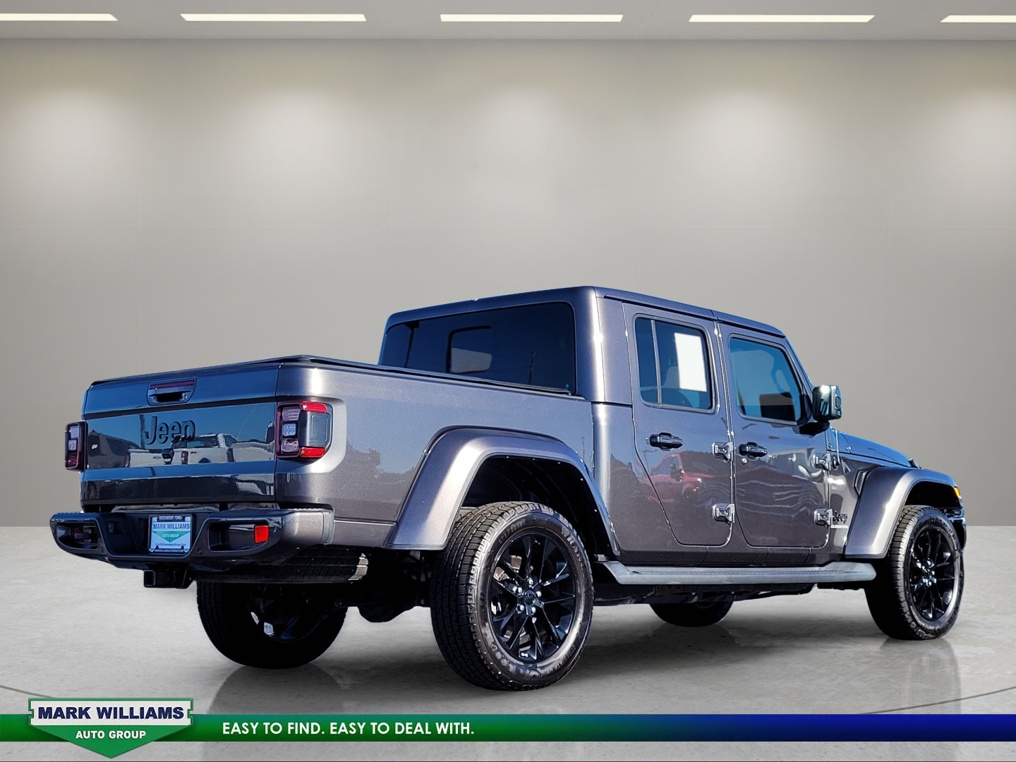 Used 2021 Jeep Gladiator Overland AWD/4WD image 4