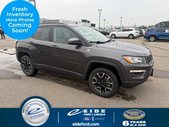 Used 2019 Jeep Compass Trailhawk AWD/4WD image 1