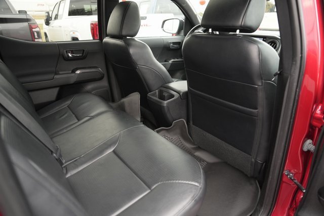 Used 2021 Toyota Tacoma TRD Off-Road image 15