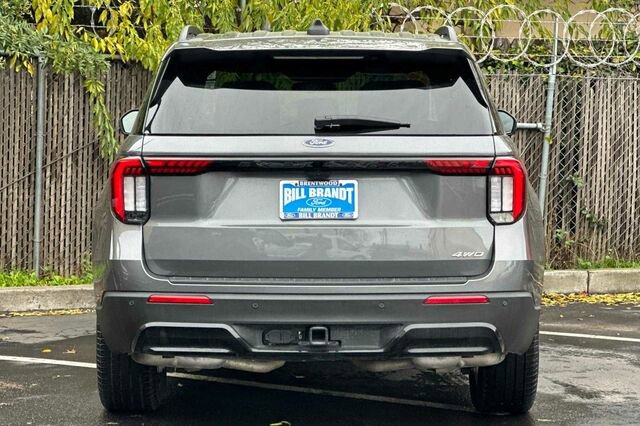 Certified 2025 Ford Explorer ST-Line w/ ST-Line Street Pack image 8