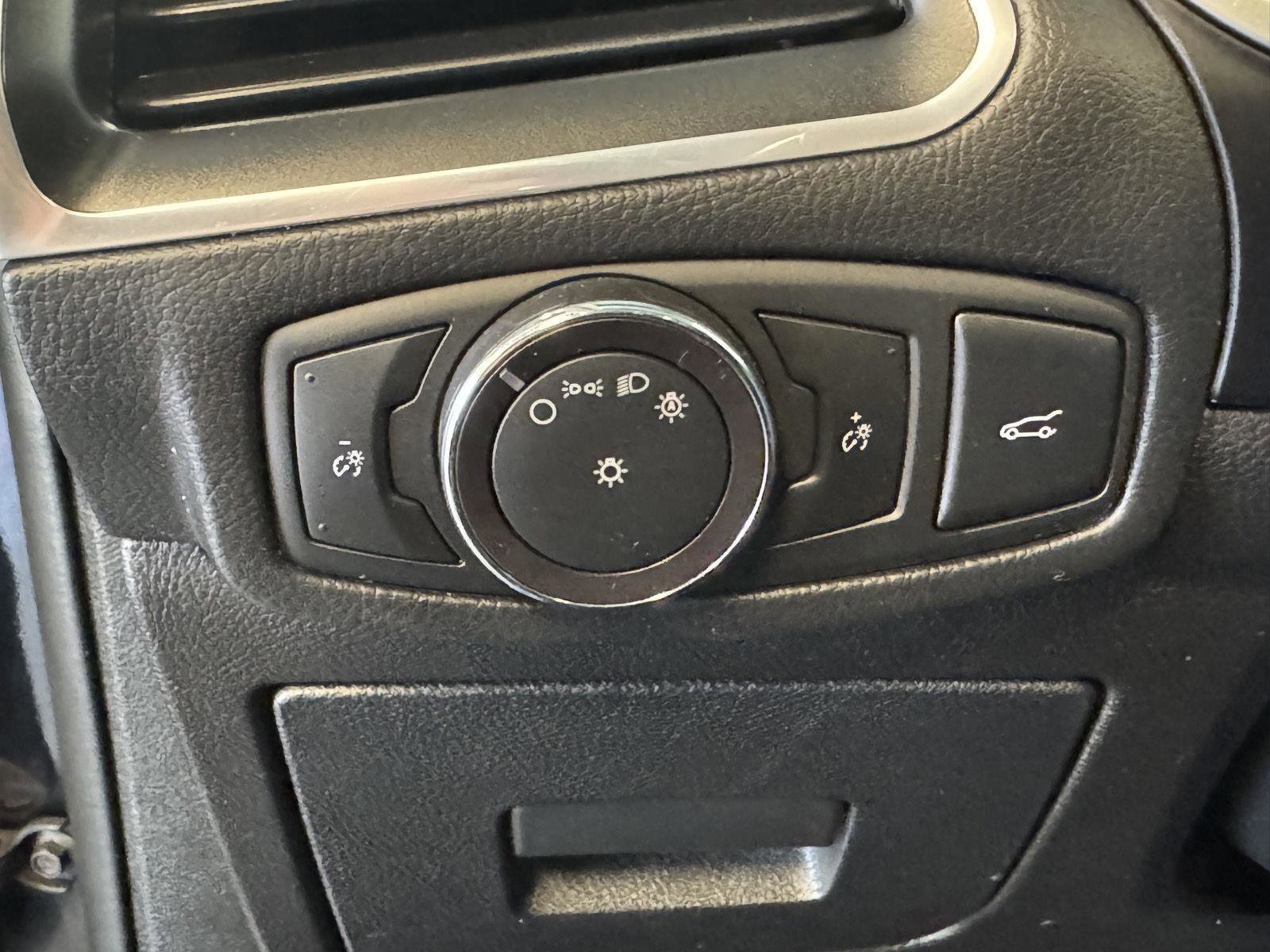 Certified 2017 Ford Edge Titanium w/ Equipment Group 301A image 16